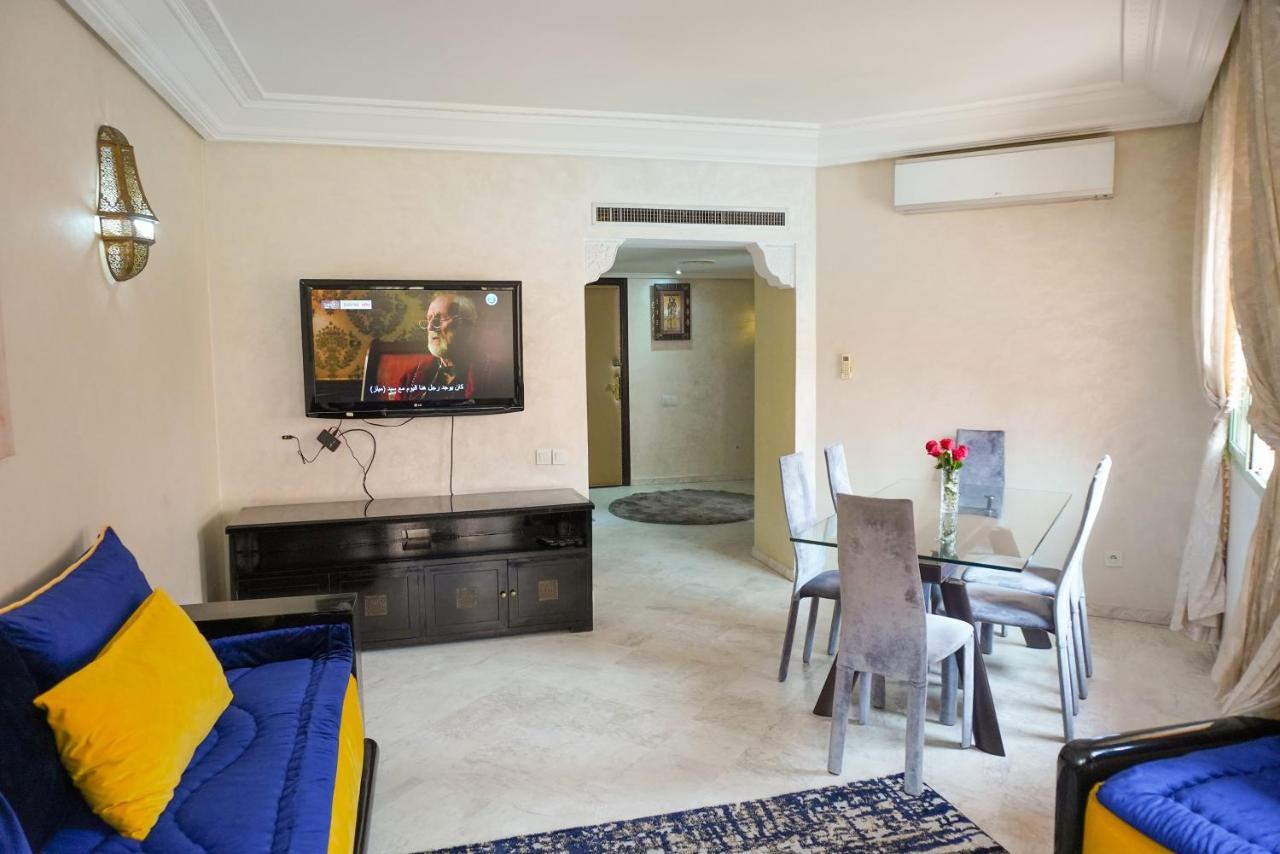 Superbe Appartement En Residence Avec Piscine Marrakesh Bagian luar foto